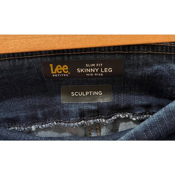 Lee Sculpting Slim Fit Skinny Leg Pull-On Jeans - Size 12 Petite - Picture 4 of 8